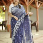 Exclusive muslin Jamdani enhanced by buta motifs